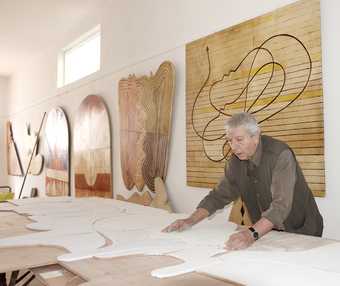 Farid Belkahia in his studio in Marrakech, 2010 - © Fondation Farid Belkahia